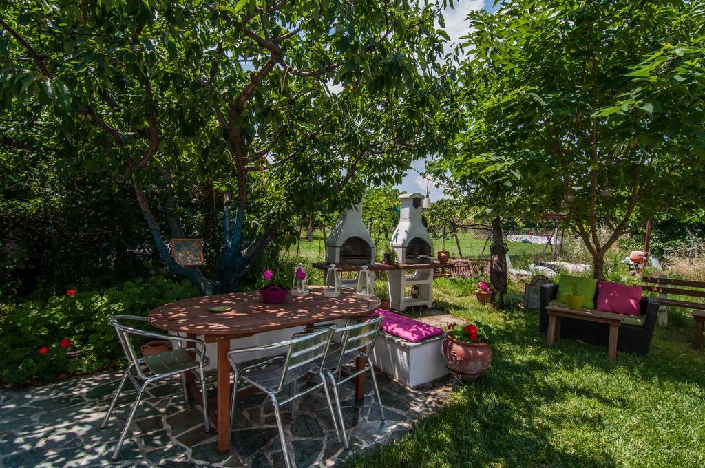 Isalos Velika  Extérieur photo